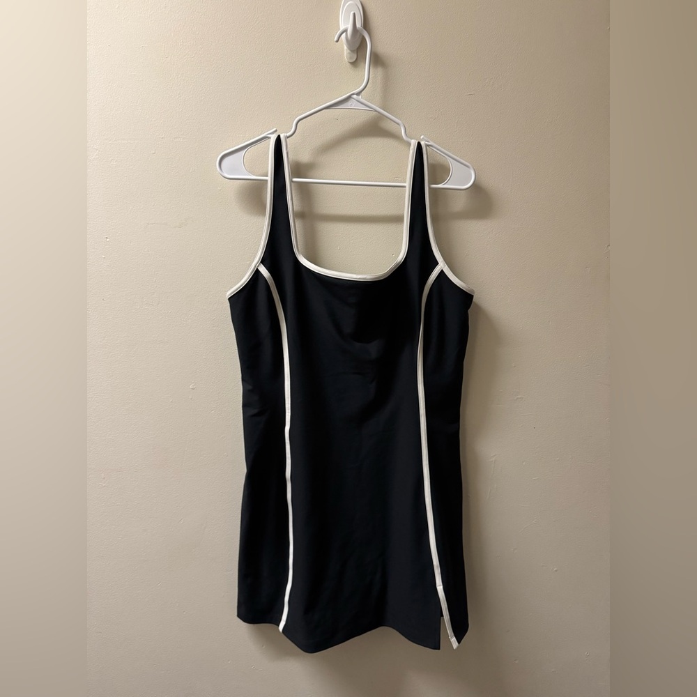 Abercrombie YPB ScultLUX Mini Dress, Size XL in Black with White Trim